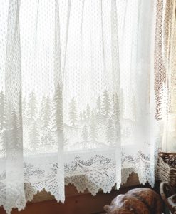 Pinecone Lace Tiers